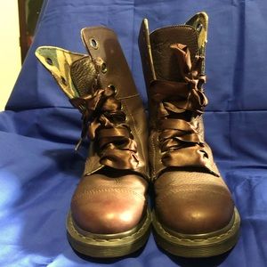 SPECIAL!🦅Dr Martens Aimilee size 8 US women’s GUC fold down Oxblood red🦅